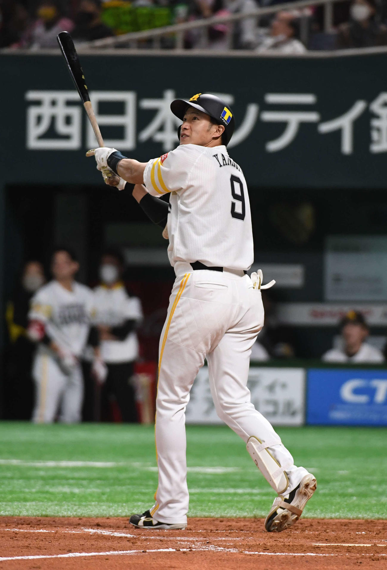 ソフトバンク対西武　3回裏ソフトバンク2死三塁、柳田は左越えに2点本塁打を放つ（撮影・今浪浩三）