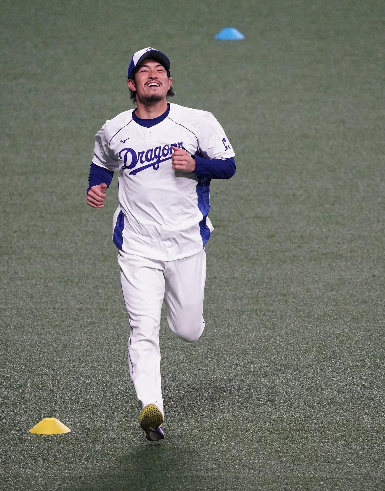 ランニングをする祖父江大輔（撮影・森本幸一）