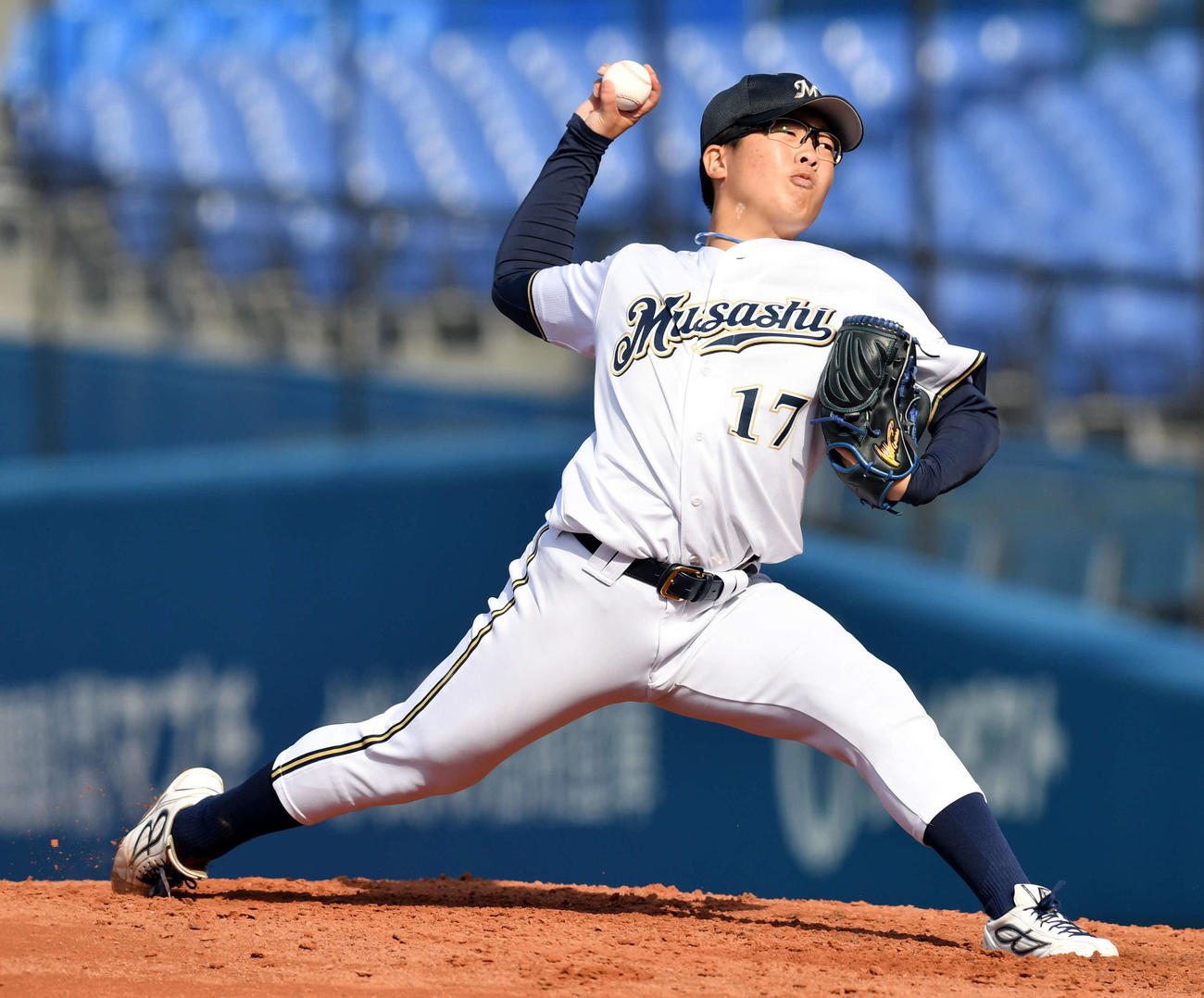 神奈川大対武蔵大　武蔵大先発の島田海（撮影・滝沢徹郎）
