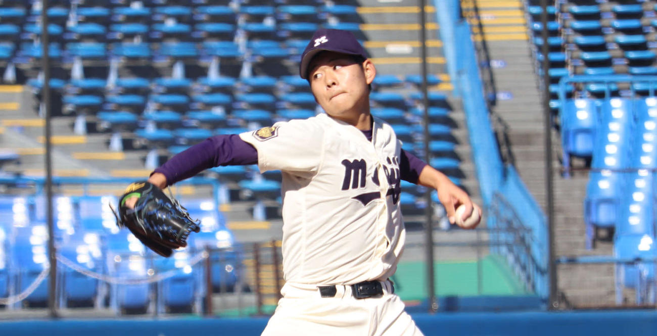 早大対明大　4回から2番手として登板し、2回4安打無失点だった明大・渡部慎之介（撮影・湯本勝大）