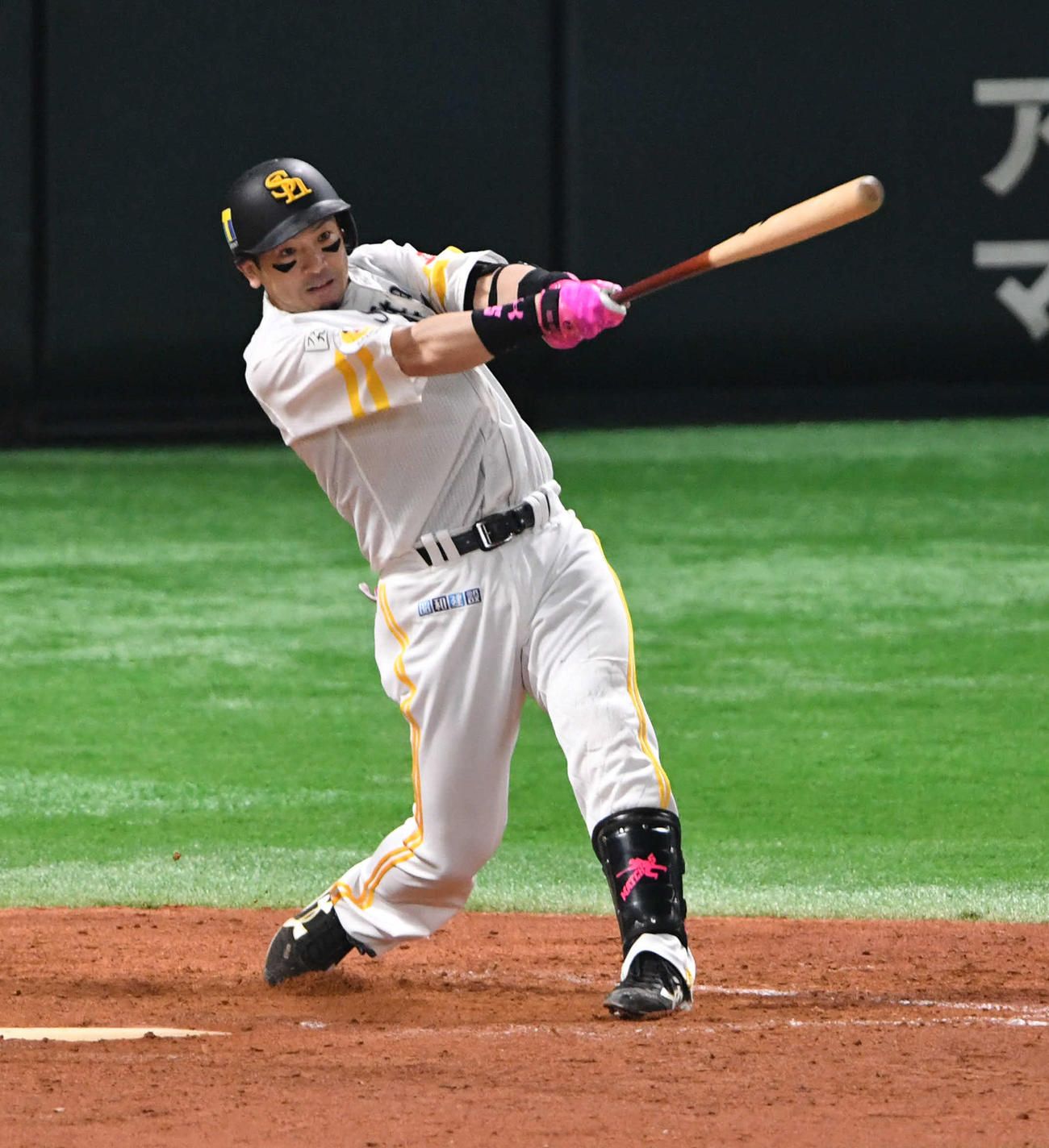 ソフトバンク対ロッテ　4回裏ソフトバンク1死、松田宣浩は左越え本塁打を放つ（撮影・岩下翔太）
