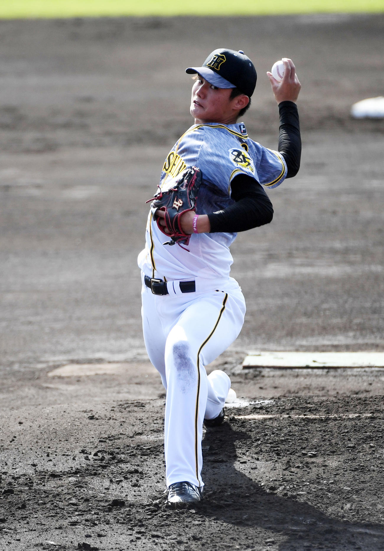 日本ハム対阪神　阪神先発の西純（撮影・前岡正明）