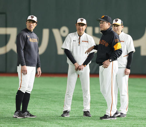 巨人投手陣が背番号トーク 大江は中川の 41 希望 プロ野球 日刊スポーツ