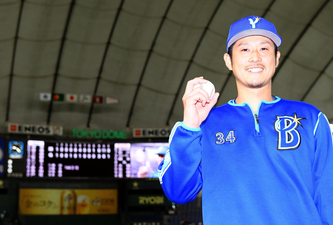 巨人対DeNA　プロ7年目、初勝利を飾ったDeNA平田（2020年10月7日撮影）