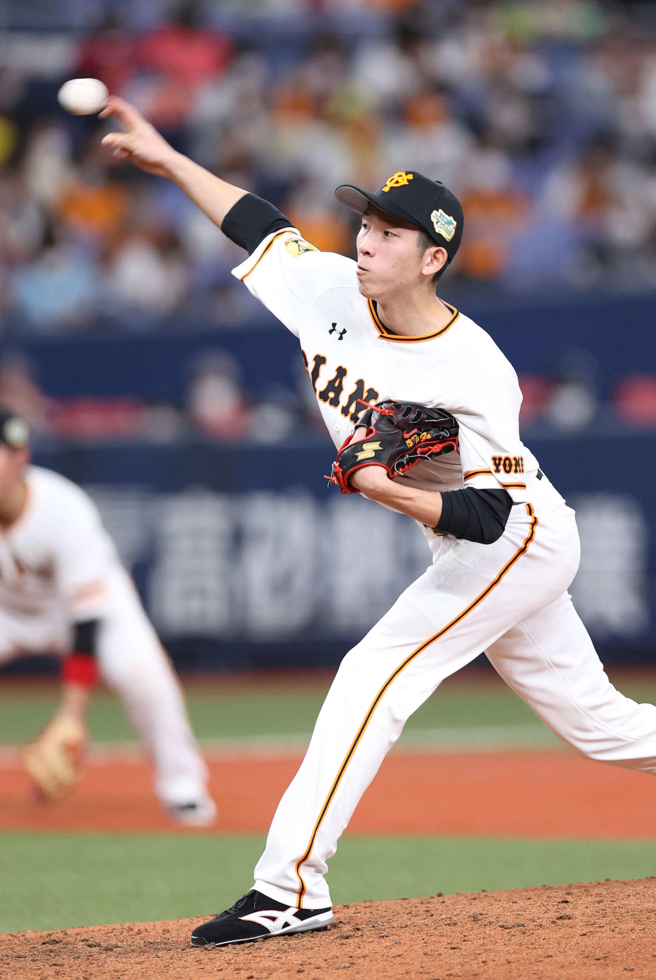 巨人対ソフトバンク　7回表に巨人2番手で登板した戸郷（撮影・河野匠）