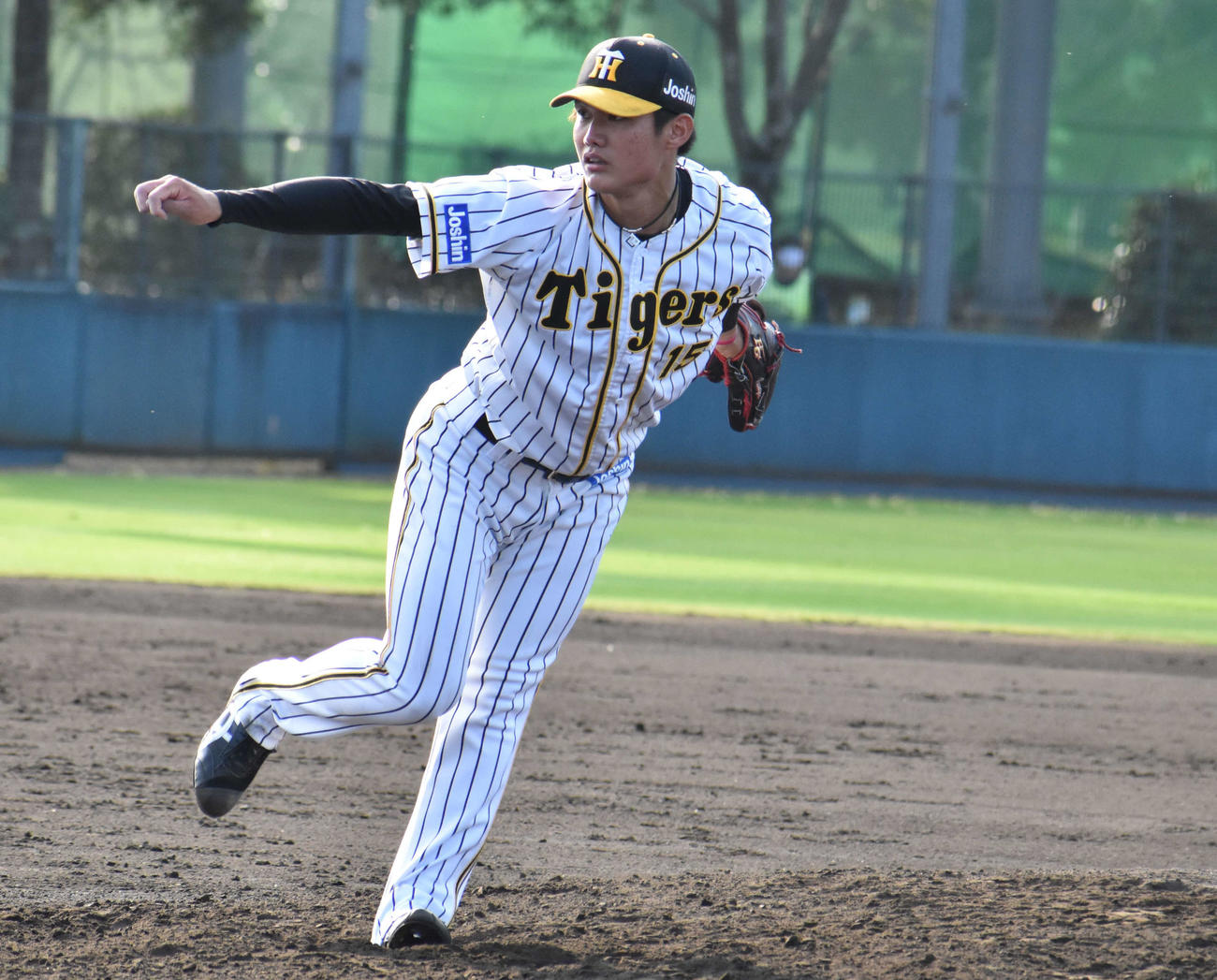 フェニックスリーグ阪神対楽天　阪神先発の西純矢（撮影・只松憲）