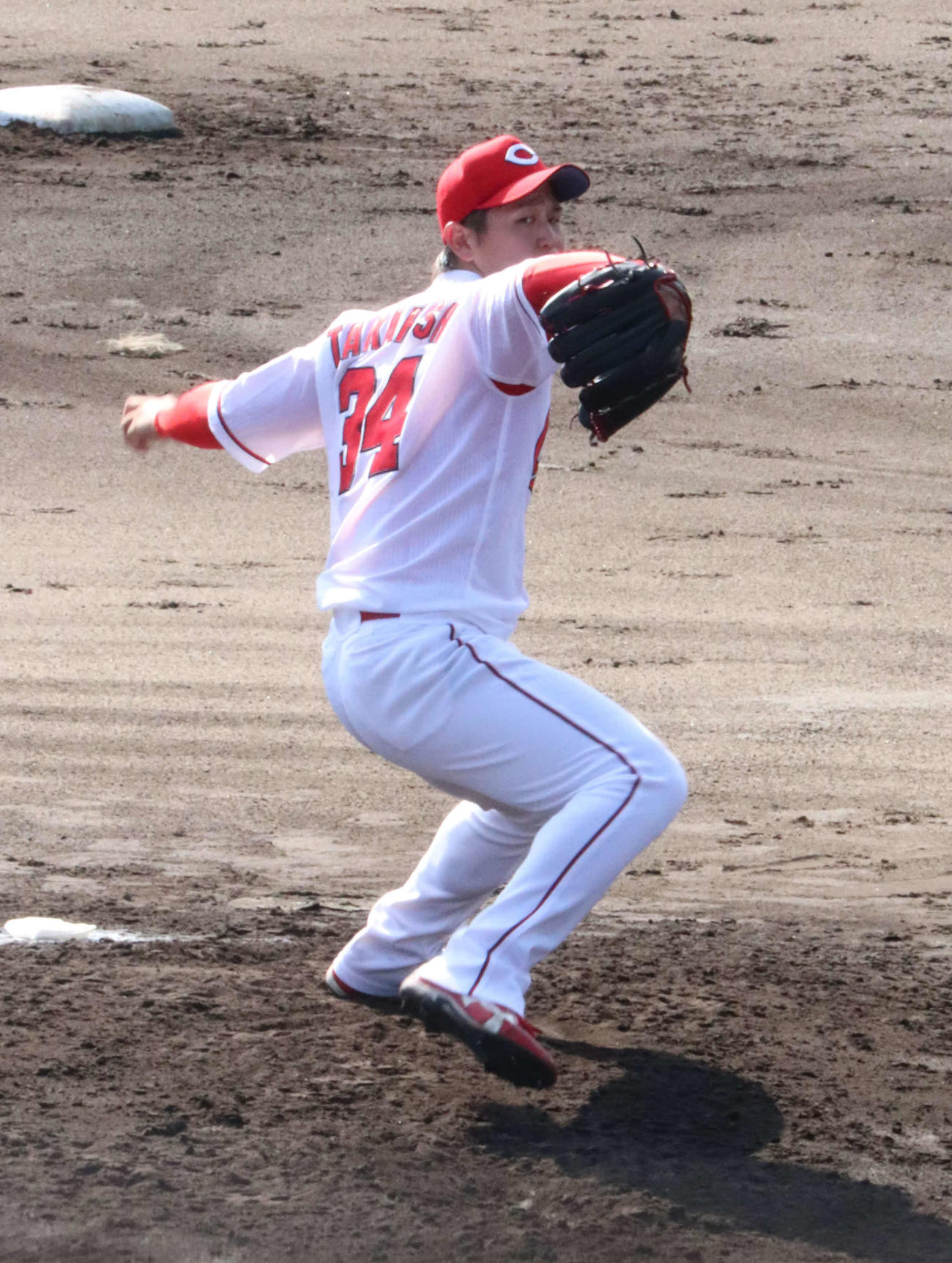 フェニックスリーグの日本ハム戦に先発した広島高橋昂（撮影・前原淳）