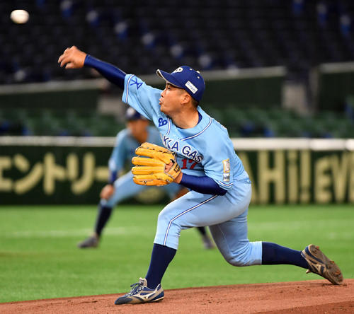 ホンダ対大阪ガス 先発した大阪ガス・阪本(撮影・柴田隆二)