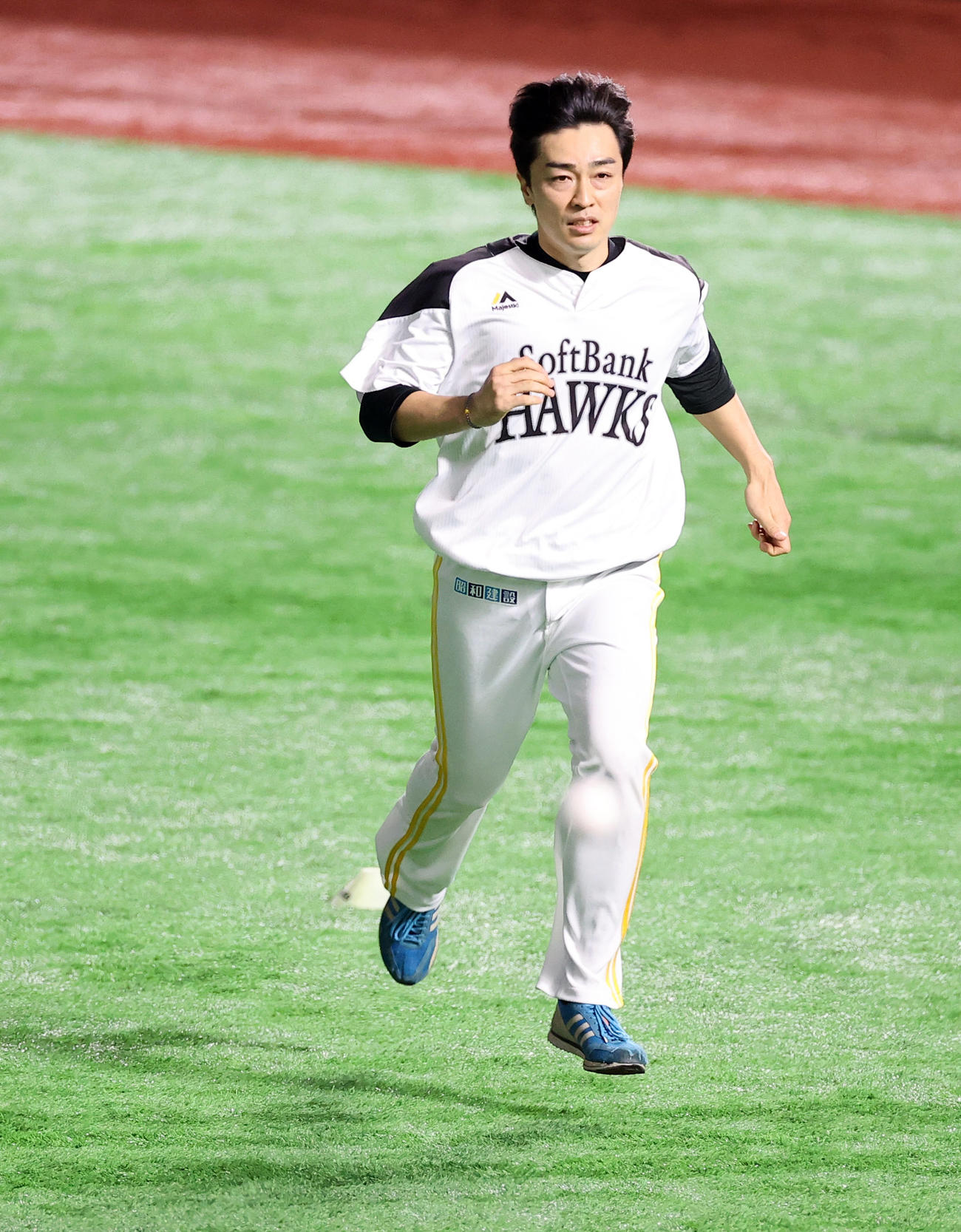 ソフトバンク対巨人　試合前、走り込むソフトバンク和田（撮影・垰建太）