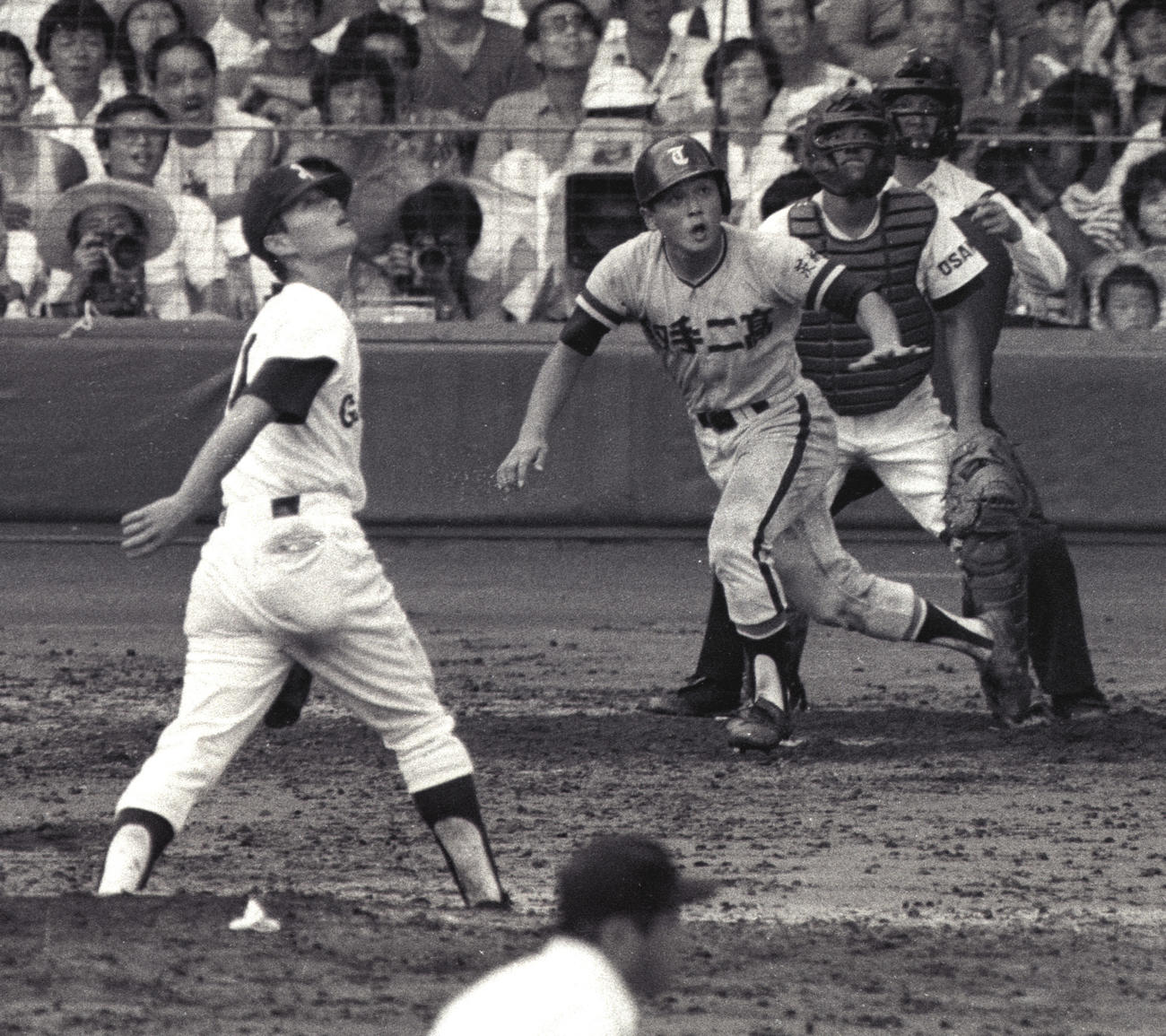 84年８月、ＰＬ学園・桑田真澄投手から３点本塁打を放つ取手二・中島