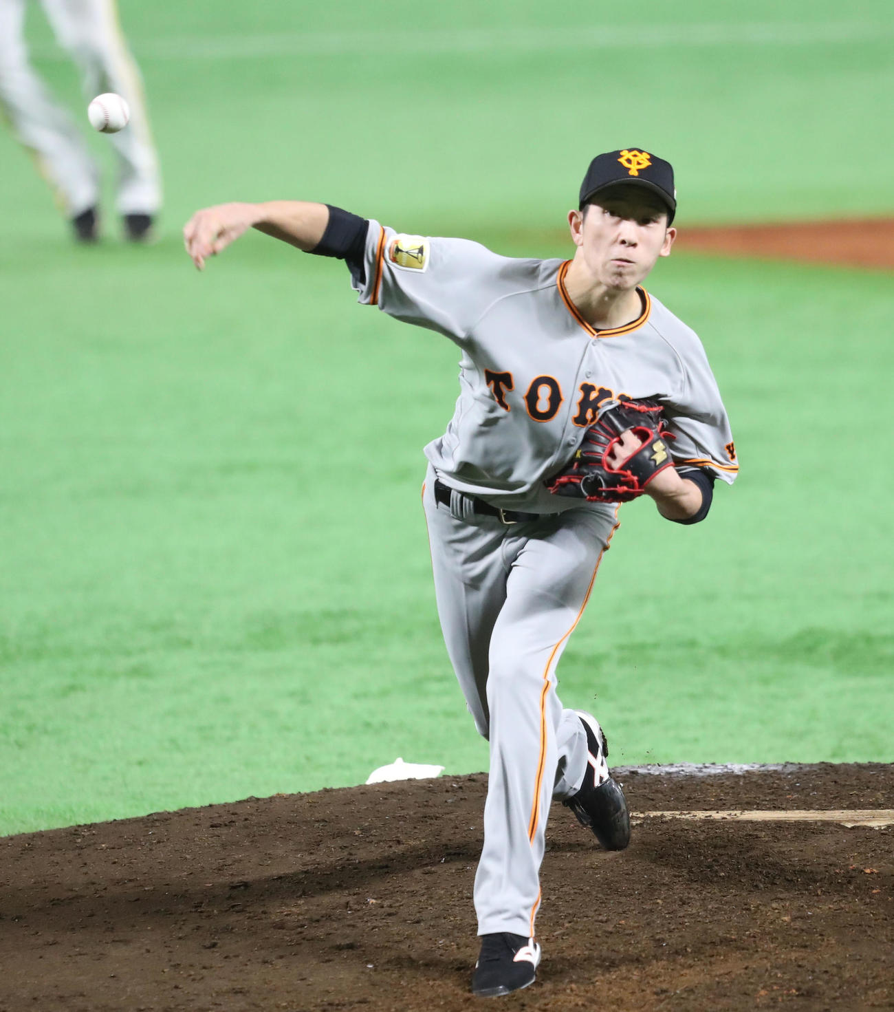 ソフトバンク対巨人　3番手として登板した戸郷（撮影・梅根麻紀）