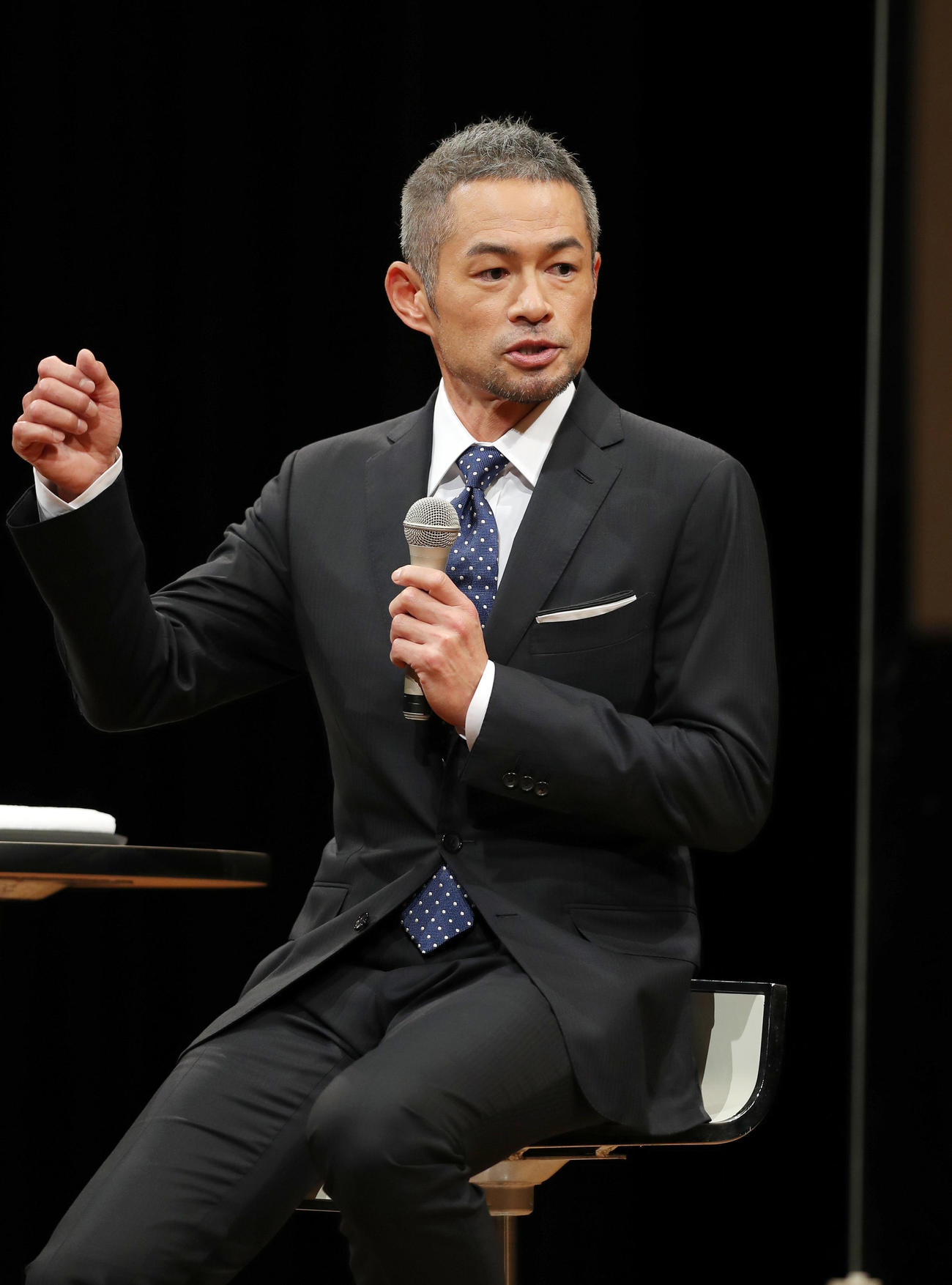 第73回新聞大会で講演するイチロー氏（撮影・前田充）
