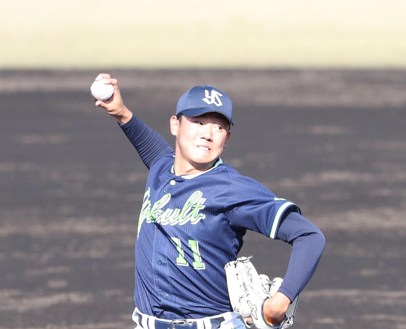 フェニックス・リーグ　阪神対ヤクルト　力投するヤクルト先発奥川（撮影・梅根麻紀）