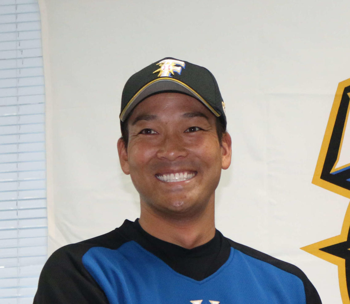 日本ハム高橋信二コーチ