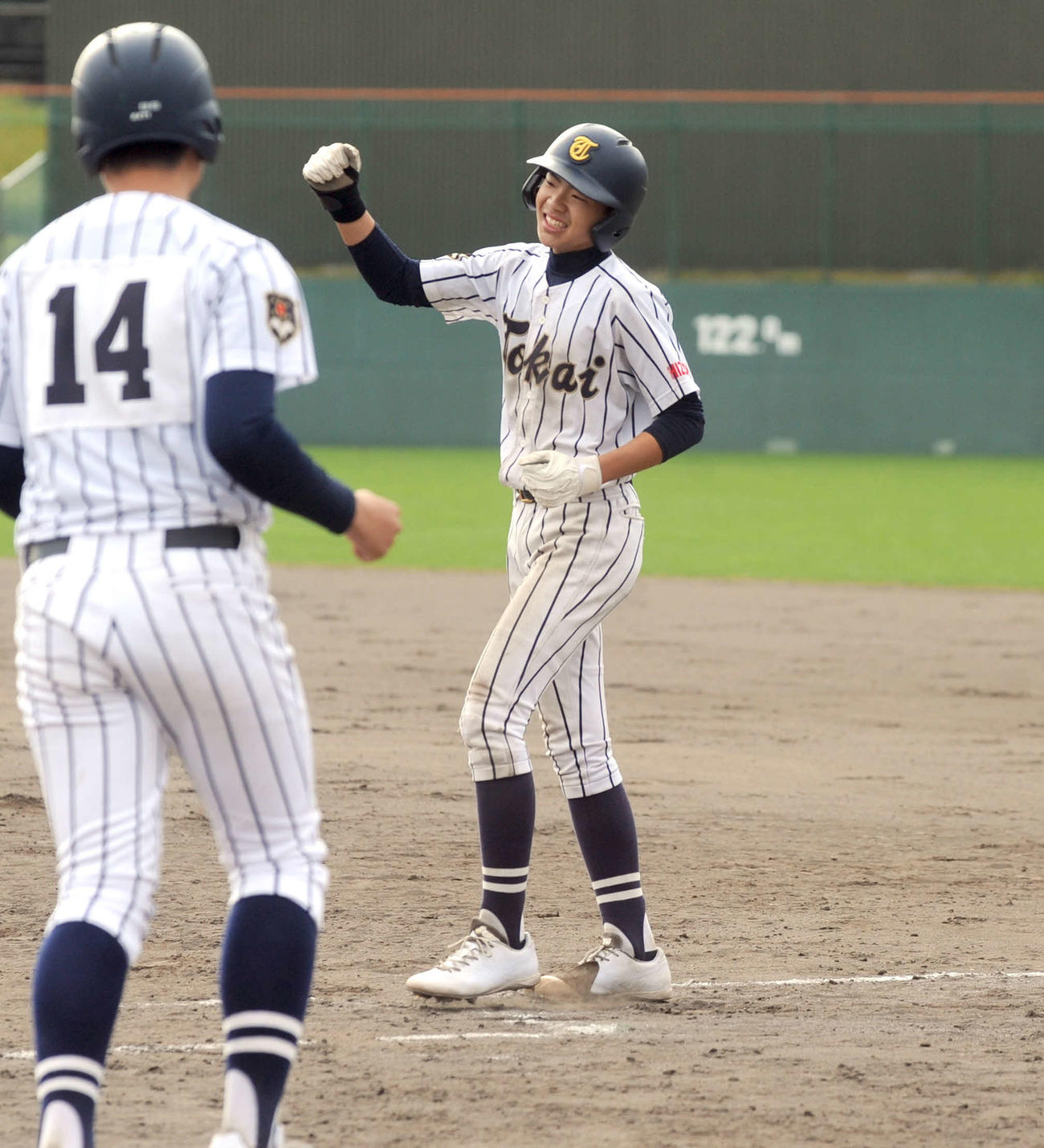 6回に均衡を破る決勝打を放った東海大静岡翔洋中の松下