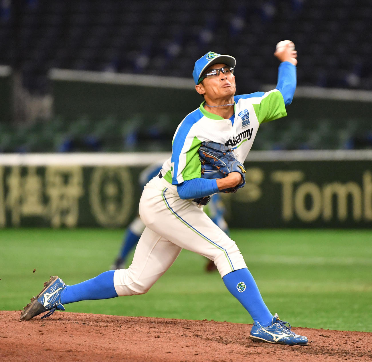 準々決勝セガサミー対NTT西日本　4回から登板したセガサミー・横田（撮影・柴田隆二）