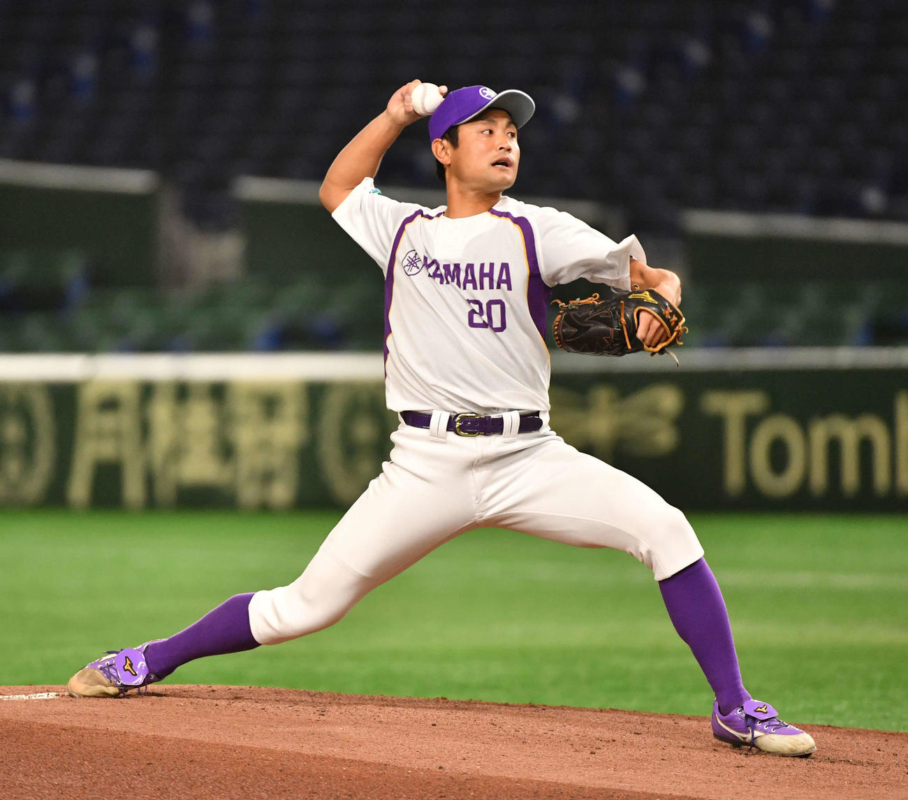ヤマハ対NTT東日本　先発したヤマハ・高橋（撮影・柴田隆二）