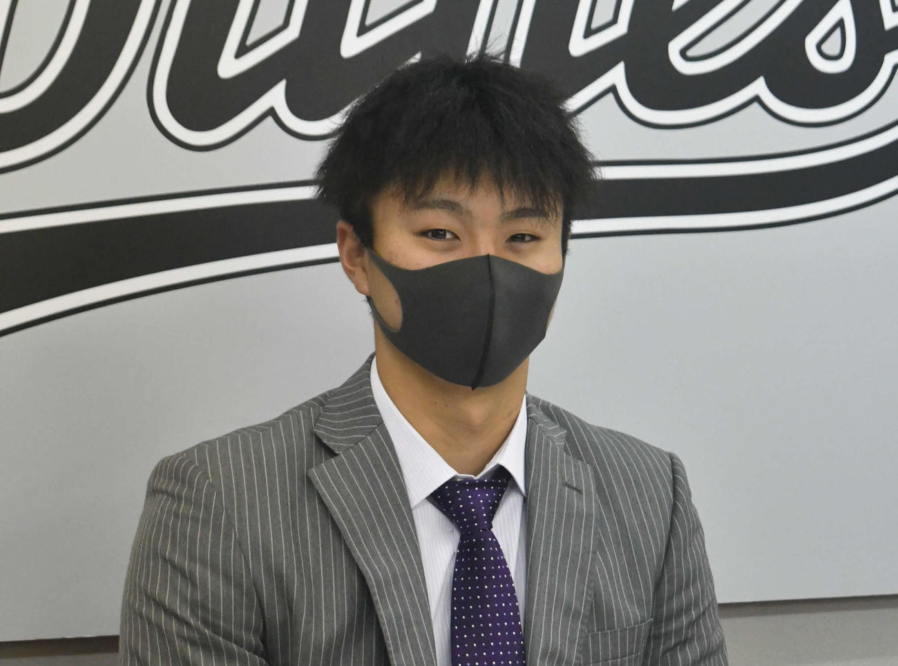 契約更改を終えたロッテ土居豪人（代表撮影）