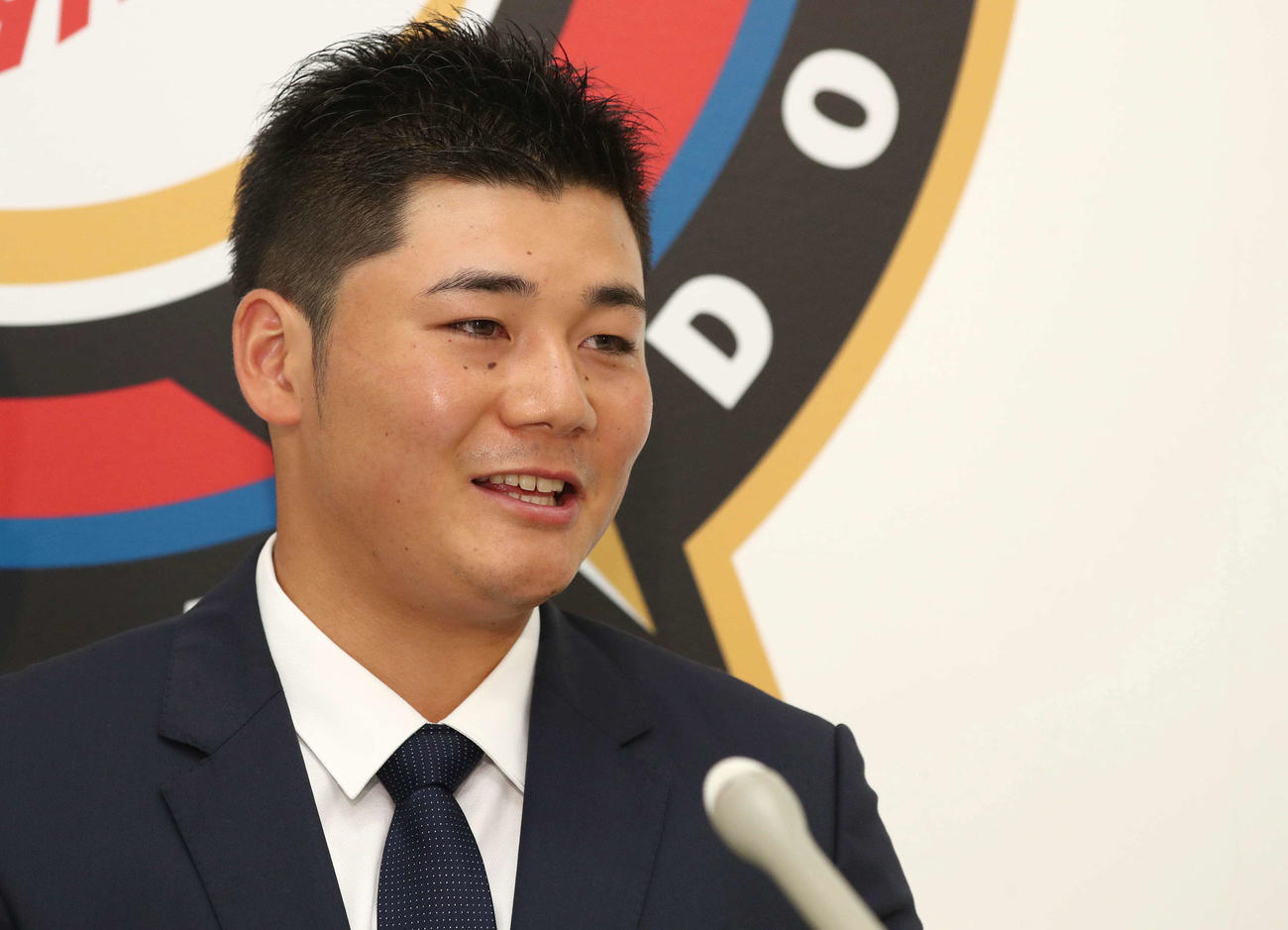 契約更改に臨んだ日本ハム清宮（代表撮影）