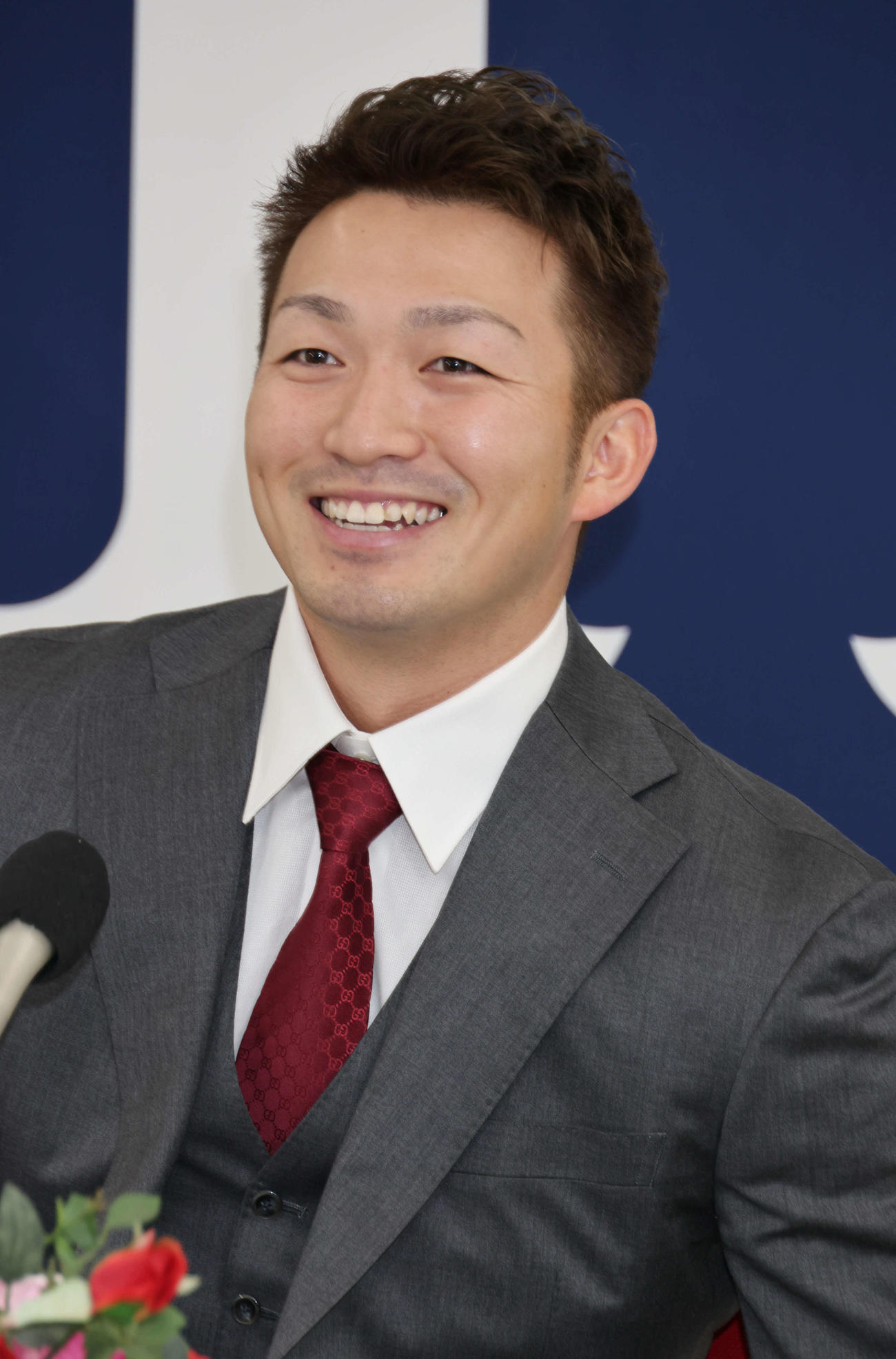 契約更改した鈴木誠（撮影・加藤孝規）