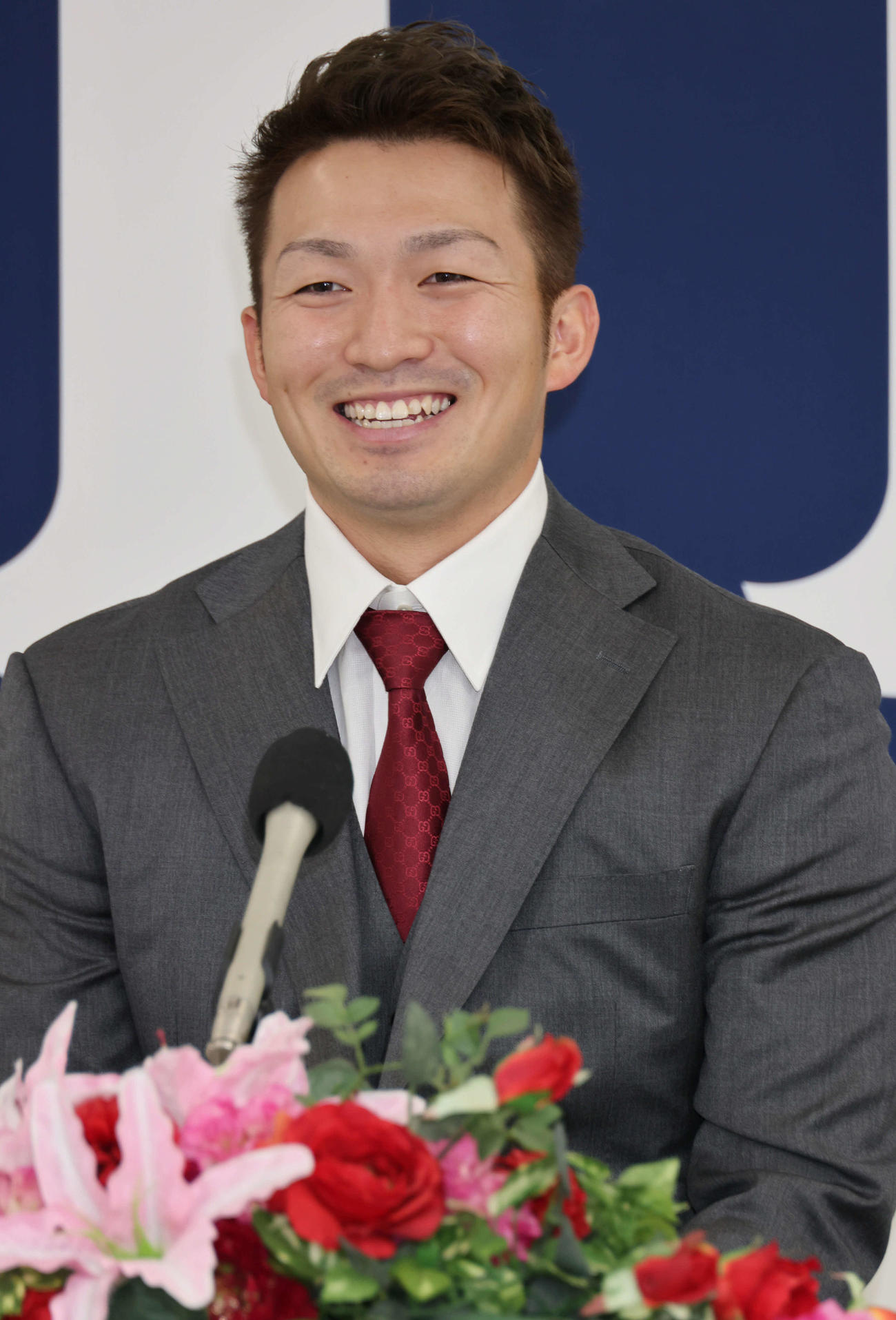 契約更改した鈴木誠（撮影・加藤孝規）