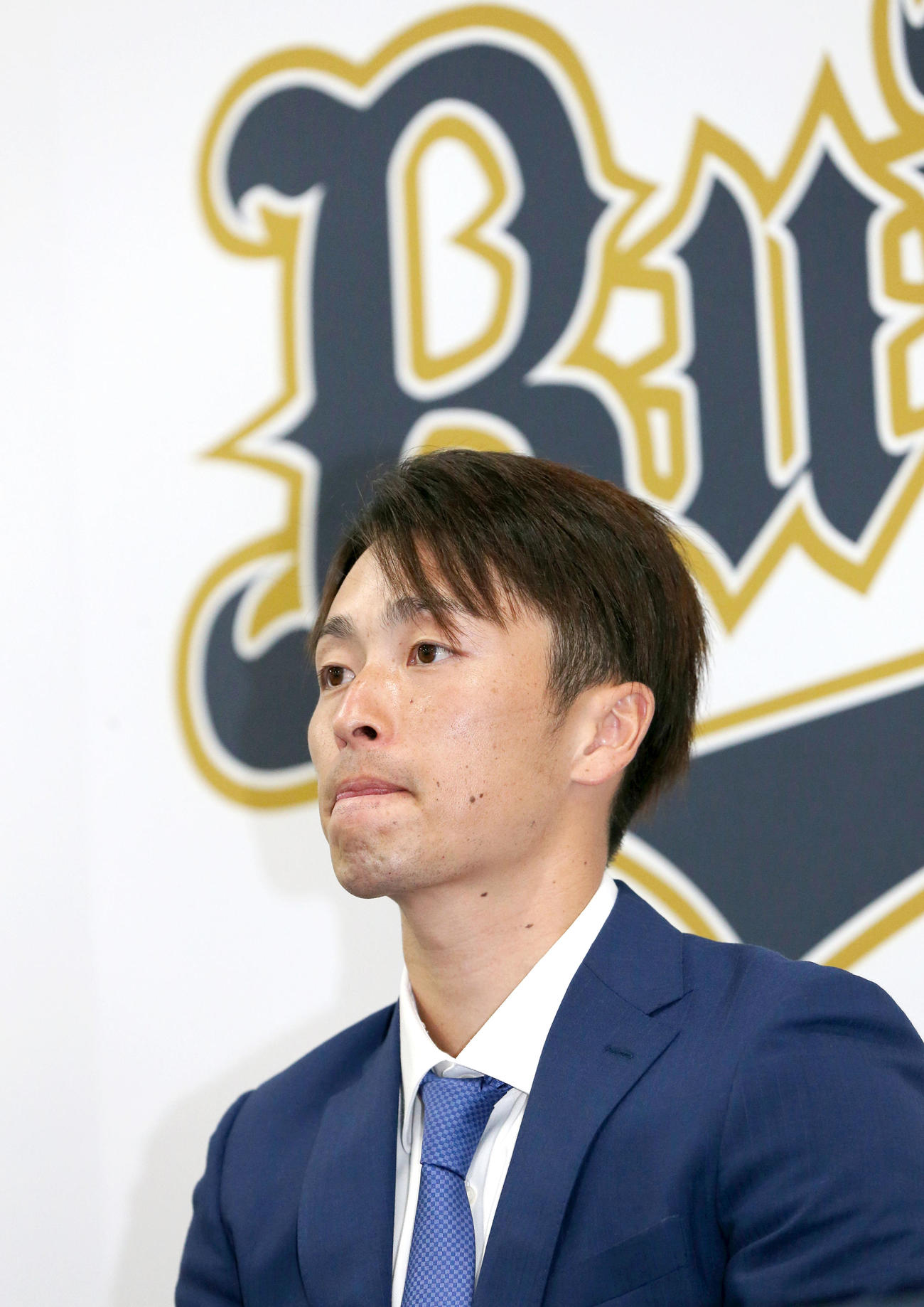 球団提示額を保留し、会見する福田（撮影・上山淳一）