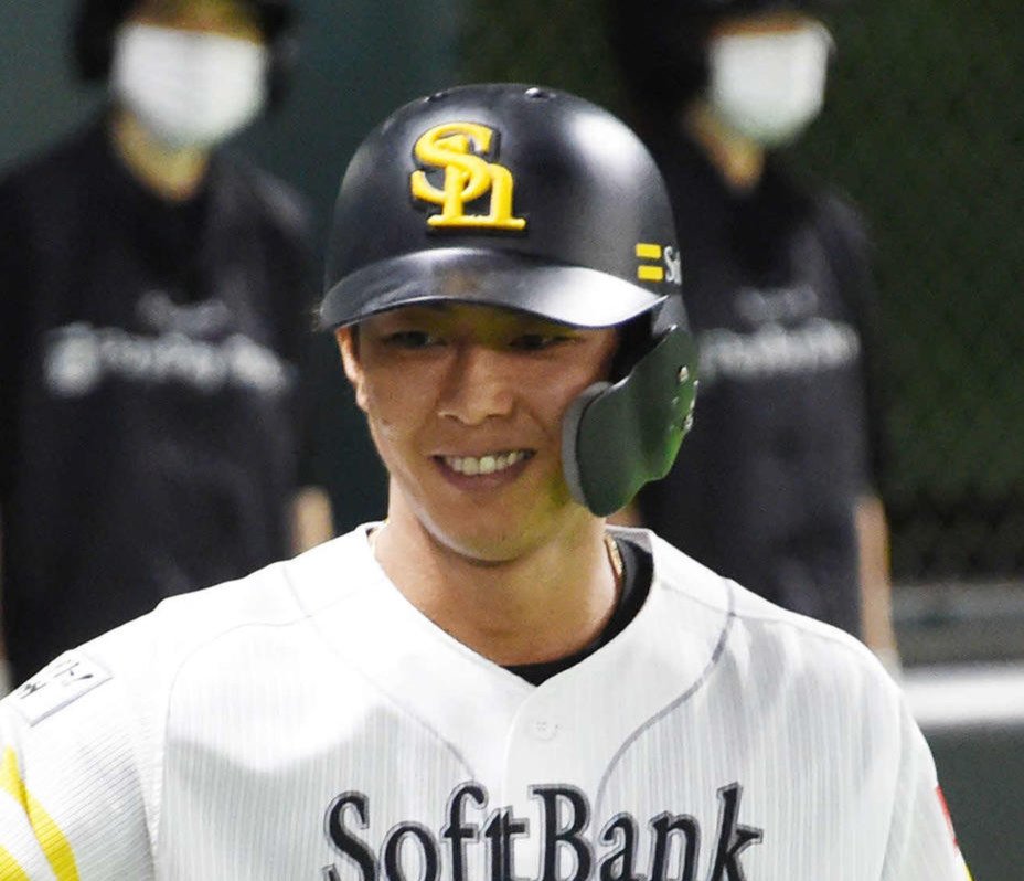 ソフトバンク今宮健太（2020年8月13日撮影）