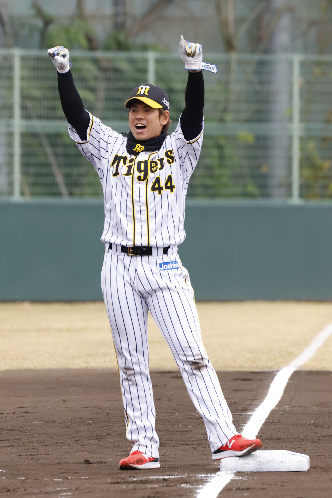 「こやぶるSPORTS大忘年会SP（仮称）」の収録に参加する梅野（カンテレ提供）