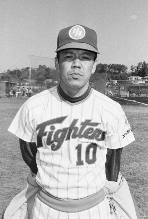 近鉄バファローズ　永淵洋三 選手　背番号１０　復刻ユニフォーム 張本氏が初代背番号10「あぶさん」モデルの永渕も - プロ野球 : 日刊