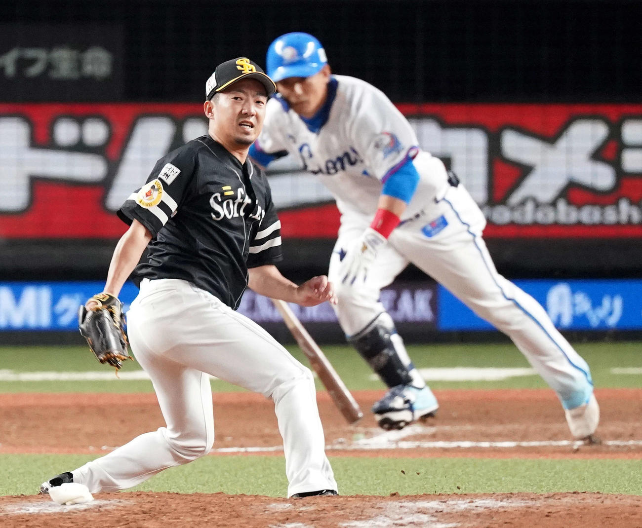 ソフトバンク嘉弥真から同点適時打を放つ西武栗山（2020年10月7日撮影）