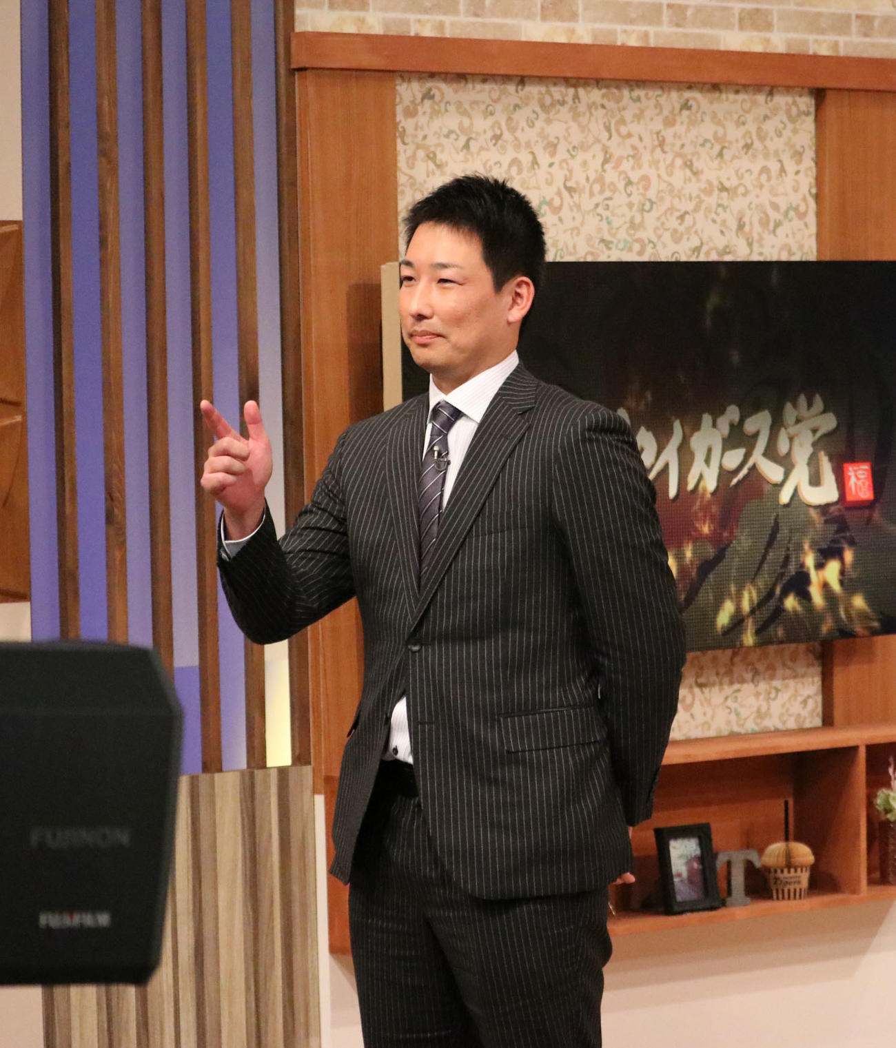 サンテレビの「熱血！　タイガース党」に出演した阪神岩崎優（球団提供）