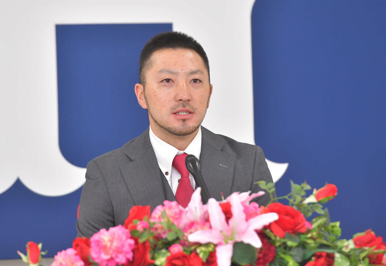 契約更改した広島菊池涼