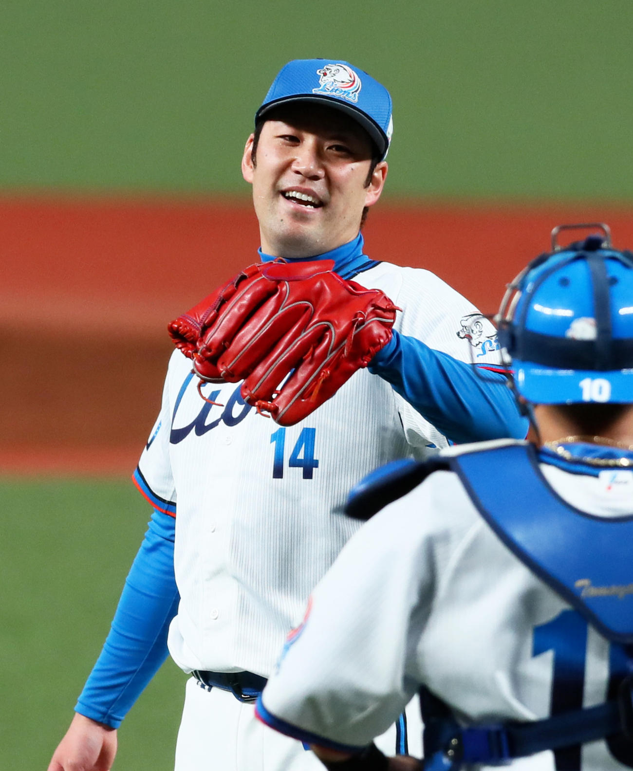 11月3日、西武の球団最多となる通算136セーブ目を挙げ笑顔を見せる増田達至