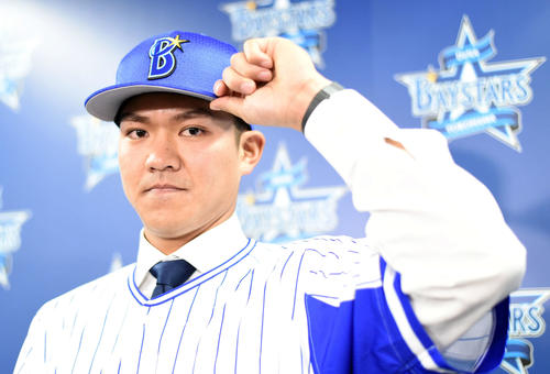 DeNA田中俊太「驚いている」入団会見 背番38 - プロ野球 : 日刊