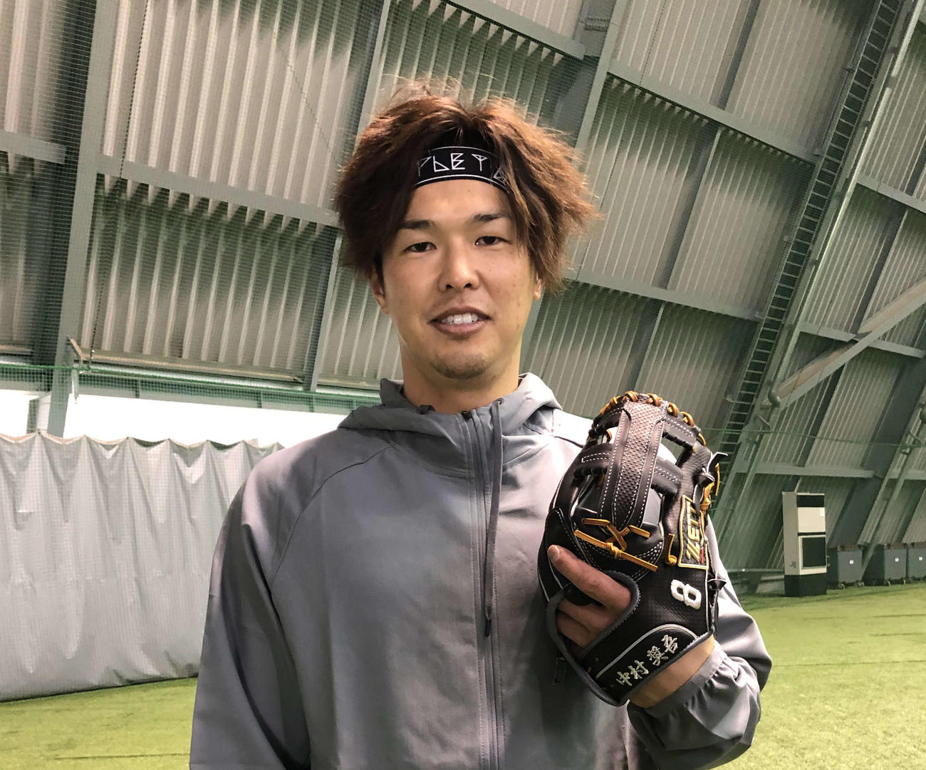 ZOZOマリンで自主トレを行ったロッテ中村奨（球団提供）