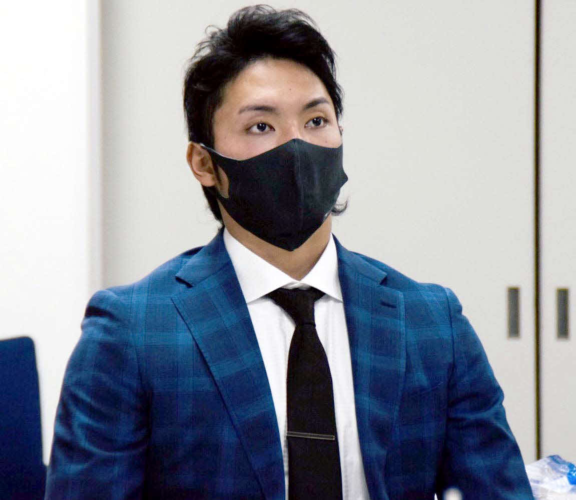 NPB新人選手研修会に出席する日本ハム伊藤（球団提供）