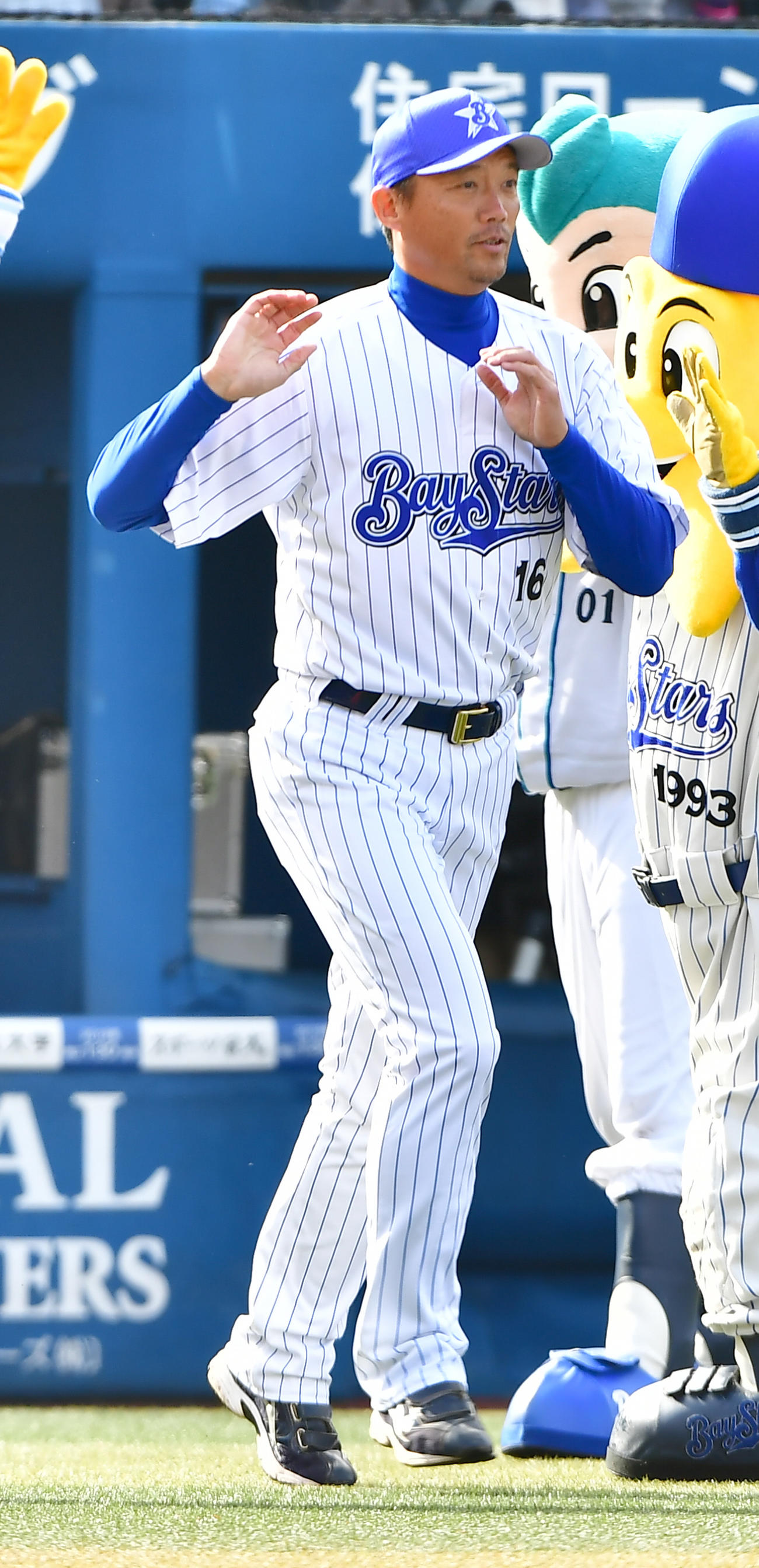 DeNA川村丈夫投手コーチ（2017年11月23日撮影）