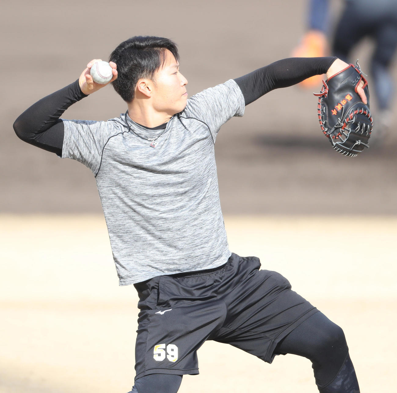 キャッチボールする藤田健斗（代表撮影）