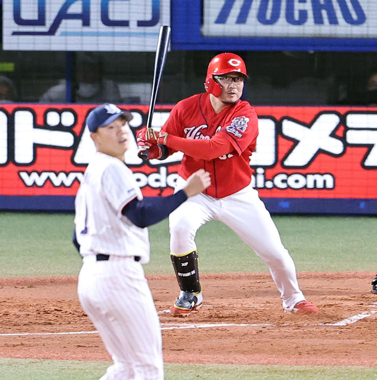 ヤクルト奥川から左2点適時二塁打を放つ広島松山（2020年11月10日撮影）
