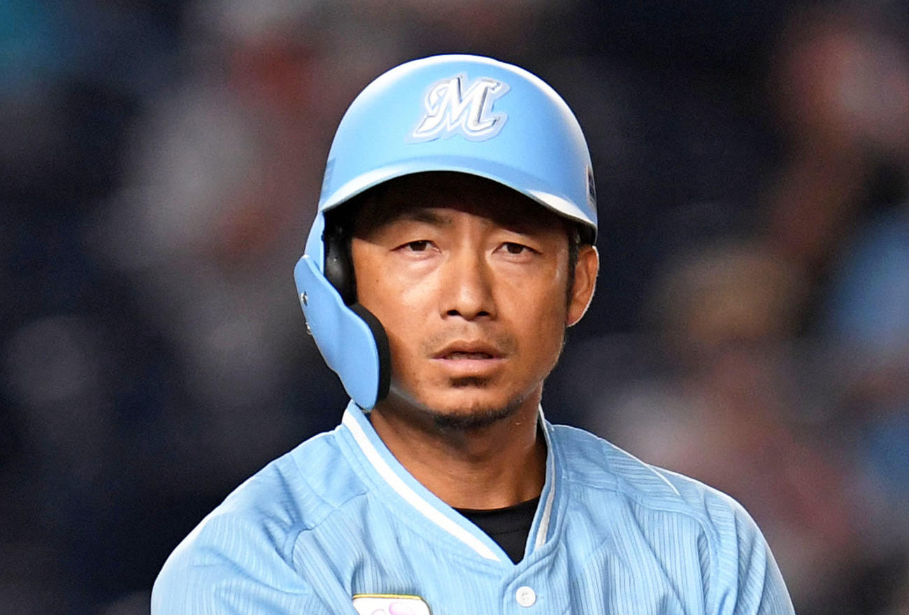 ロッテ鳥谷敬（2020年8月23日撮影）