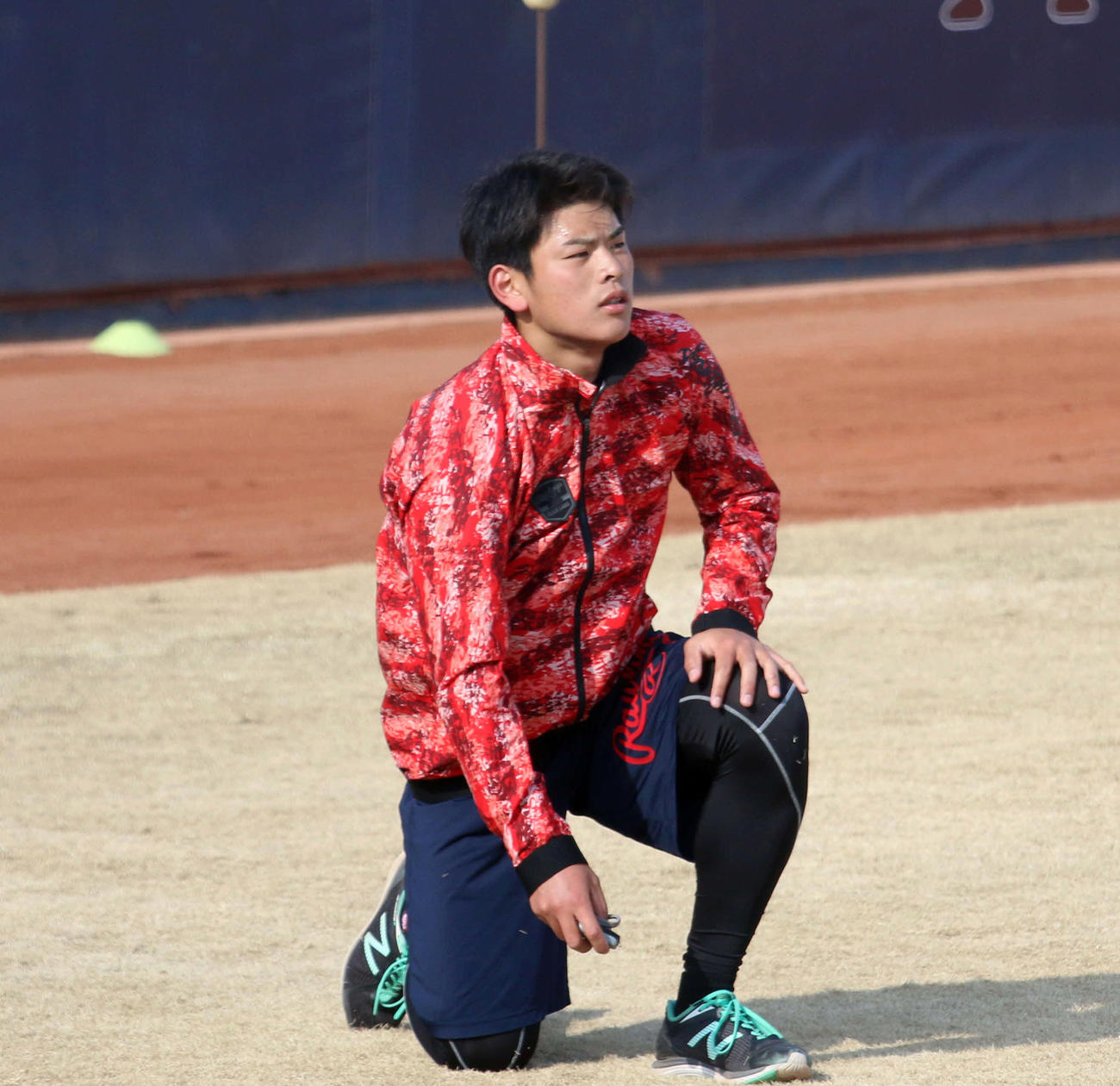鎌ケ谷で自主トレを行った日本ハム野村（撮影・木下大輔）