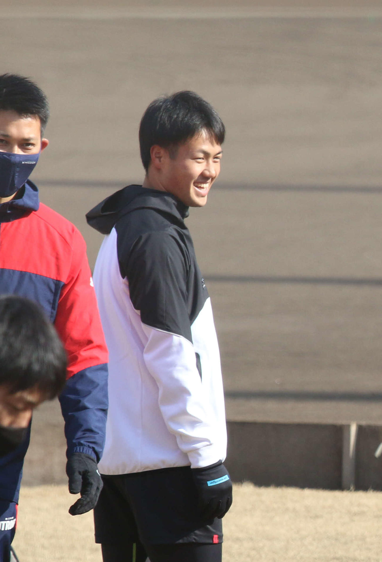 鎌ケ谷で新人合同自主トレに参加した日本ハムのドラフト4位細川（撮影・木下大輔）