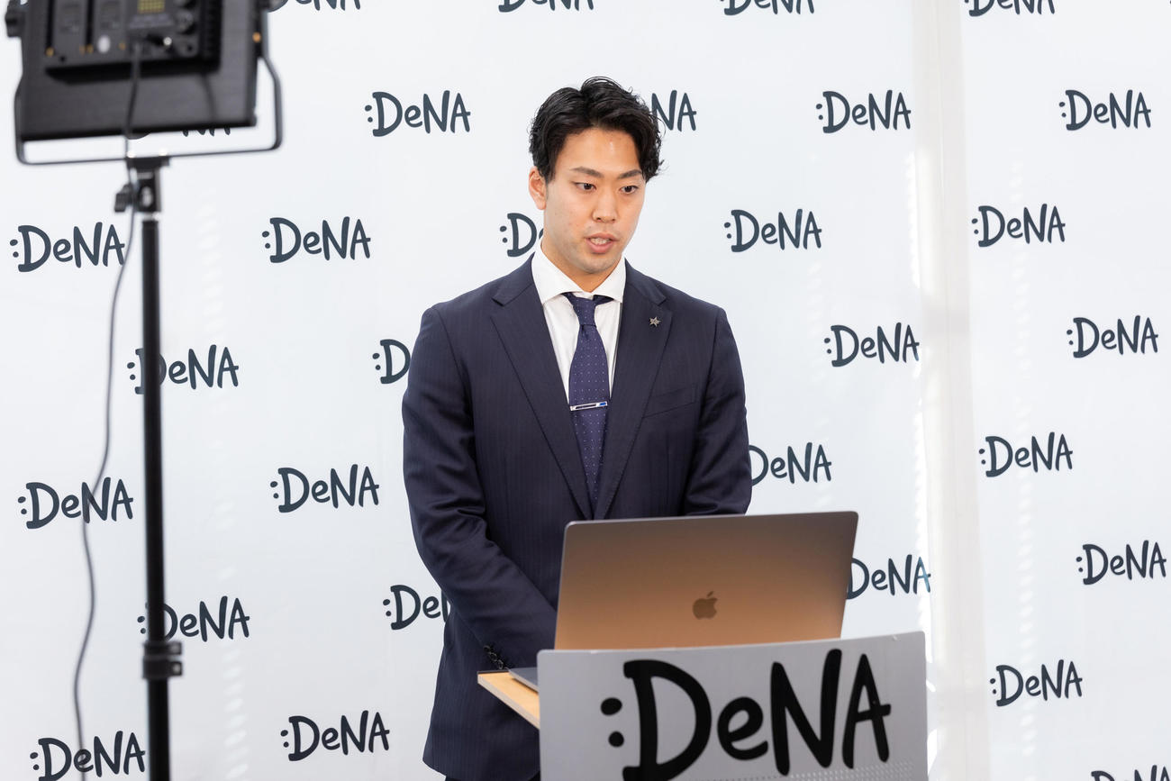 DeNA本社を訪問した入江（C）DeNA