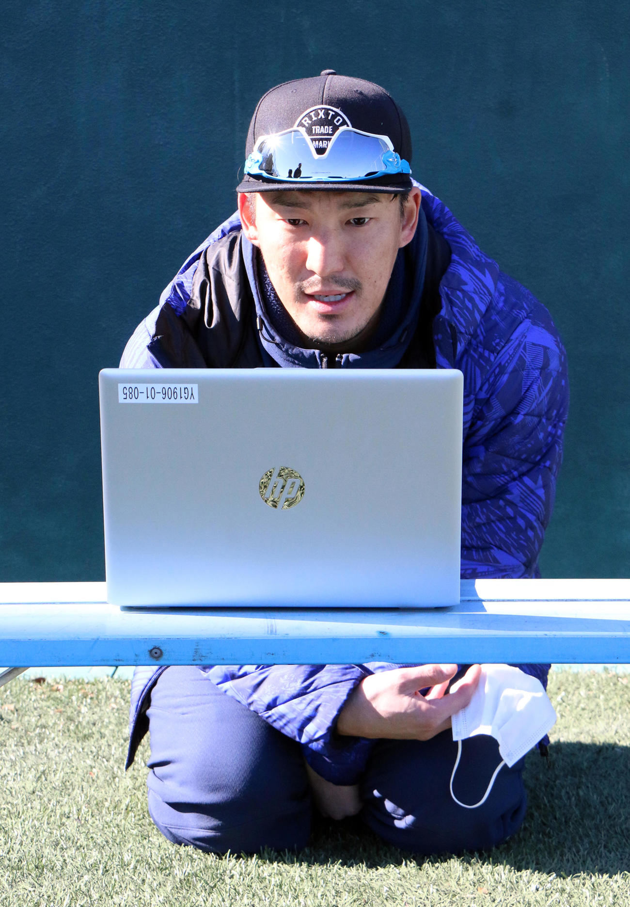 自主トレを公開した巨人梶谷（球団提供）