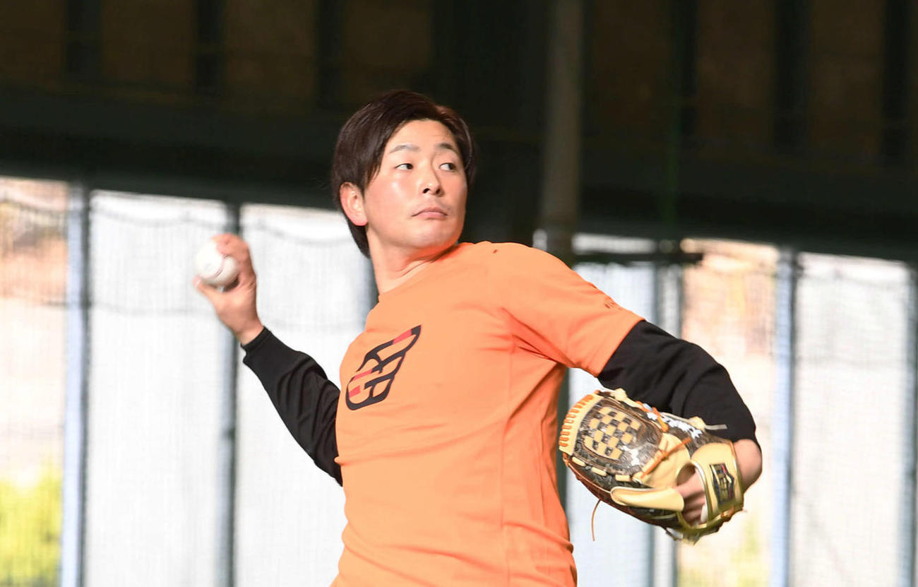 11日、自主トレを公開した大瀬良