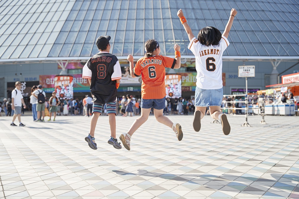 巨人がキービジュアル用に募集する写真のイメージ（球団提供）