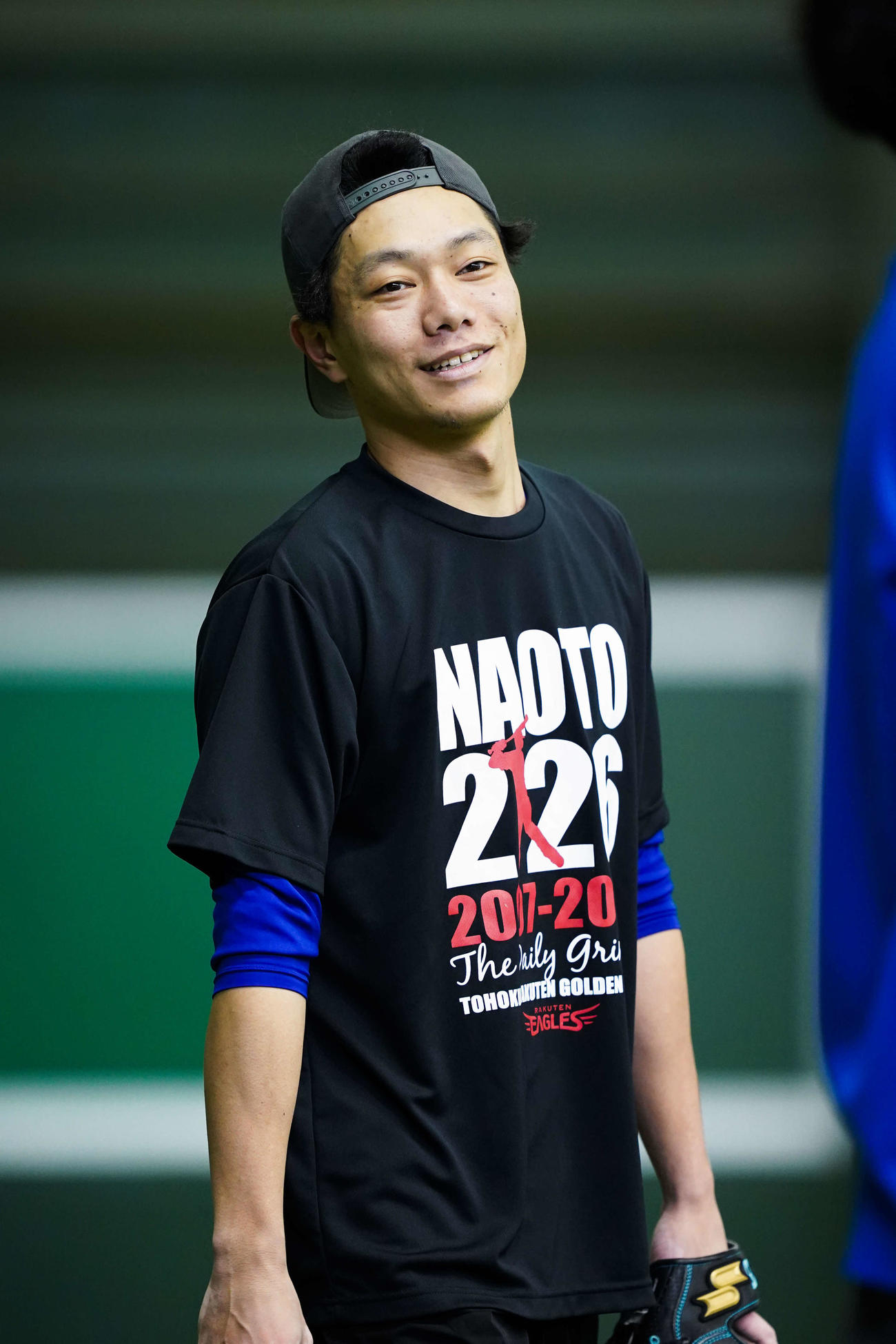 自主トレを公開し、ノックを受ける楽天田中和（球団提供）