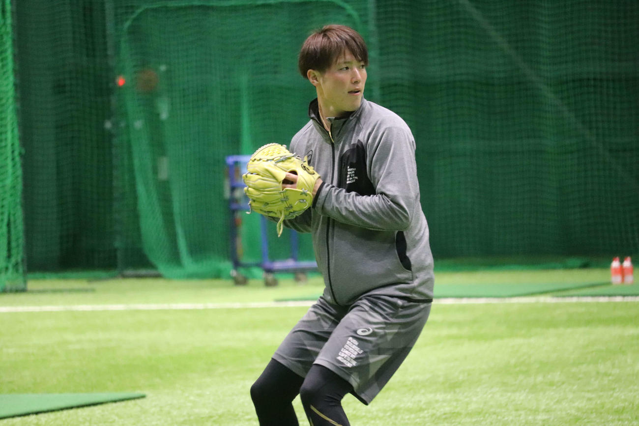 ノックを受ける広島森下（撮影・古財稜明）