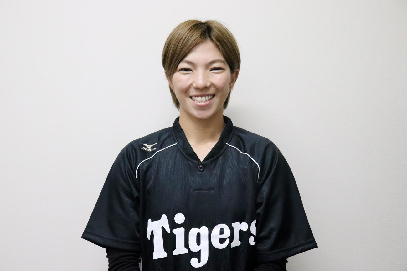 2月からアカデミーのコーチに就任するタイガースWomenの浅野（球団提供）