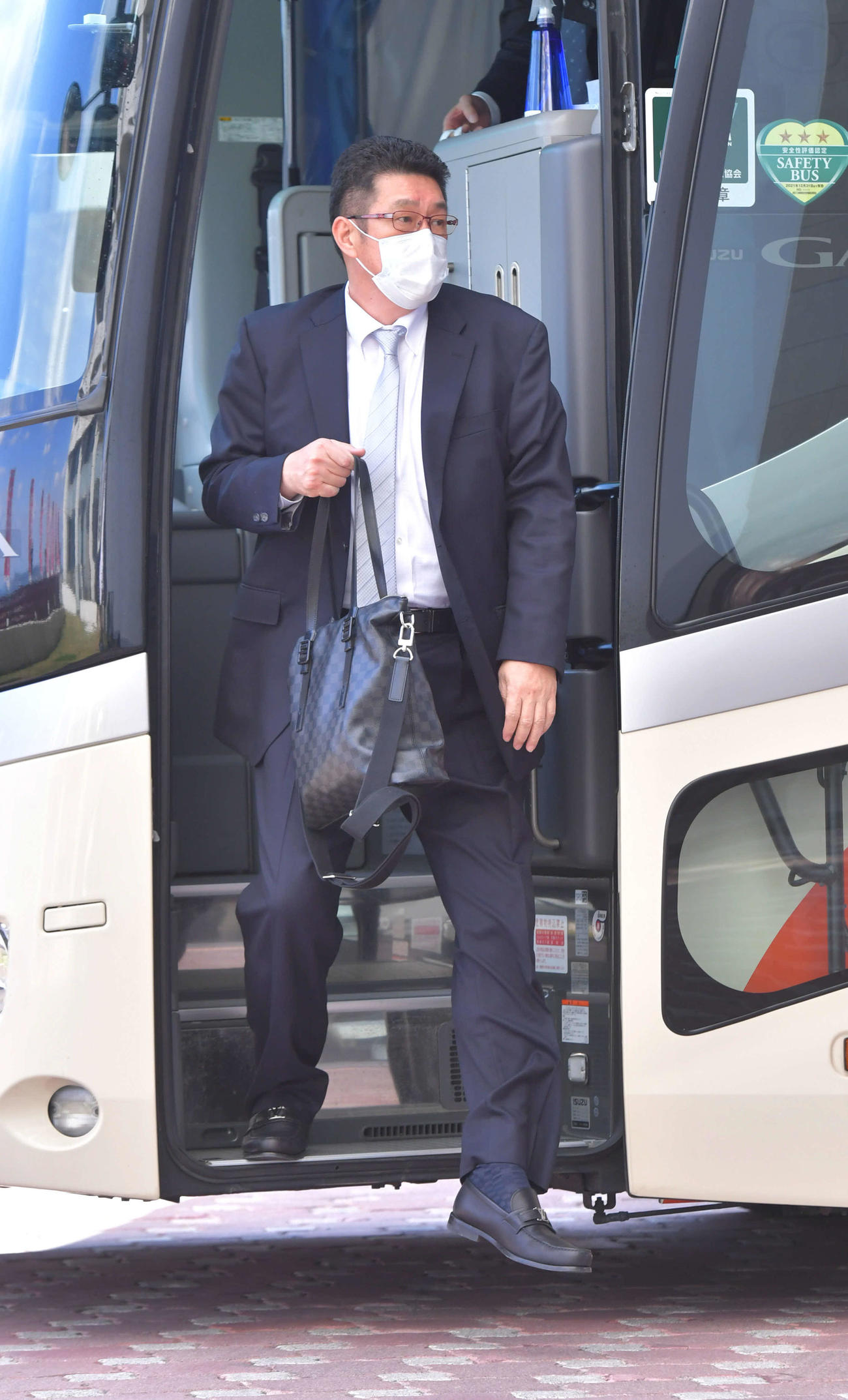 宿舎に到着した佐々岡監督